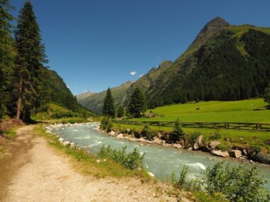 Landscape shot of a stream flowing water